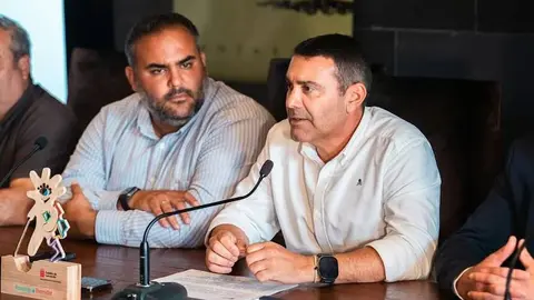 Samuel Martín junto a Oswaldo Betancort.