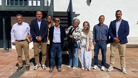 Concejales de la oposici&oacute;n del Ayuntamiento de Yaiza.
