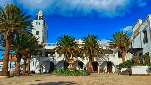 Ayuntamiento de San Bartolom&eacute;.