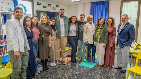 Astrid P&eacute;rez en su visita a la Fundaci&oacute;n Canaria Alejandro Da Silva contra la Leucemia.