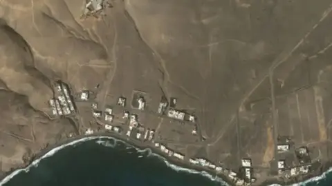 Imagen a&eacute;rea de Playa Quemada, en Yaiza.