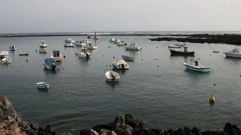 Imagen de la parte pesquera del puerto de &Oacute;rzola.