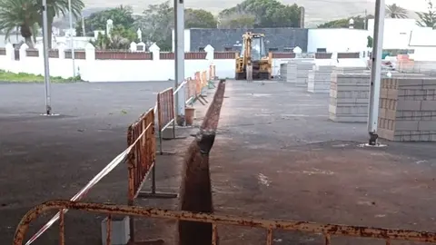 Obras en la carpa de Uga.