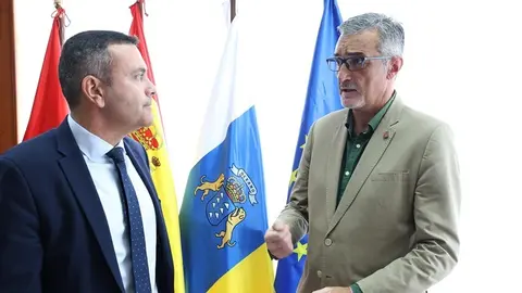 Marci Acu&ntilde;a y Oswaldo Betancort.