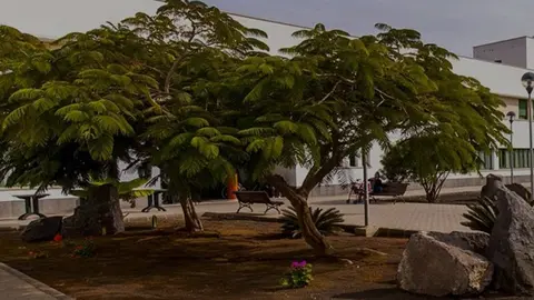 Imagen de entrada a la sede de Amavir en T&iacute;as.