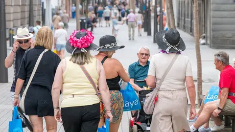 Turistas este domingo por Arrecife
