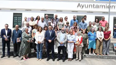 Imagen de todos los que participaron en el importante acto