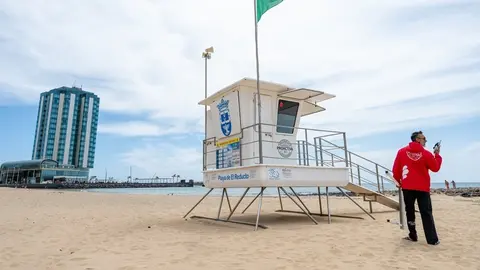 Puesto de socorristas en la playa de El Reducto.