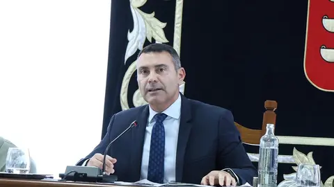 Oswaldo Betancort en el Pleno del Cabildo de Lanzarote.