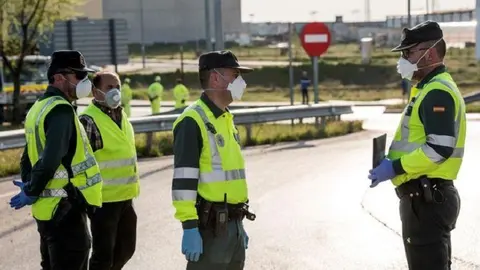 Imagen de la Asociaci&oacute;n de una actuaci&oacute;n que se tuvo que hacer en la &eacute;poca del covid.