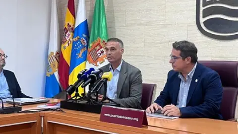 Alfredo Villalba este lunes en una reuni&oacute;n de la Federaci&oacute;n