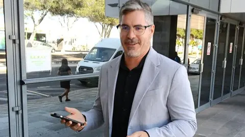 David Monte entrando este martes en los juzgados de Arrecife.
