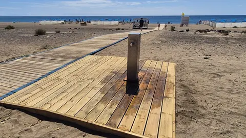 Imagen de la playa de Los Pocillos.