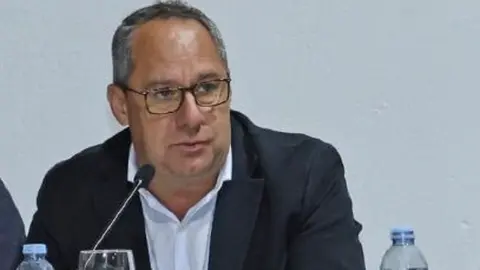Juan Monz&oacute;n en el &uacute;ltimo pleno del Ayuntamiento de Yaiza.