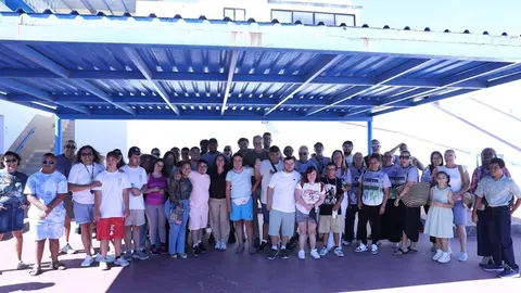Marci Acu&ntilde;a y Ascensi&oacute;n Toledo junto a los componentes del proyecto &lsquo;Saltamos las Barreras&rsquo;.