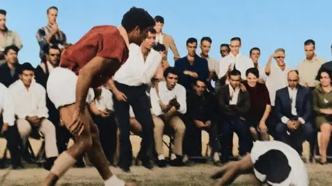 Ignacio Morales Acosta durante una agarrada.