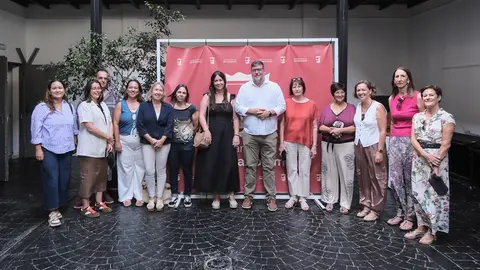 Presentaci&oacute;n ayudas sociales del Ayuntamiento de San Bartolom&eacute;.