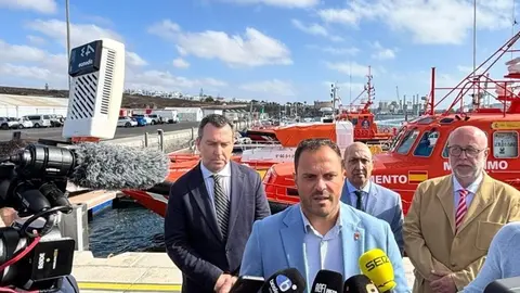Yonathan de León: “La llegada masiva de inmigrantes en pateras a Lanzarote demuestra que lo único blindado es La Mareta”