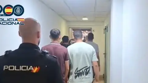 Desarticulan en Tías, Arrecife y Playa Honda una organización criminal dedicada a introducir grandes partidas de hachís por vía marítima