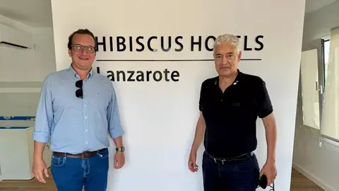 José Juan Cruz visita el hotel Las Costas tras efectuar una renovación valorada en 6 millones de euros