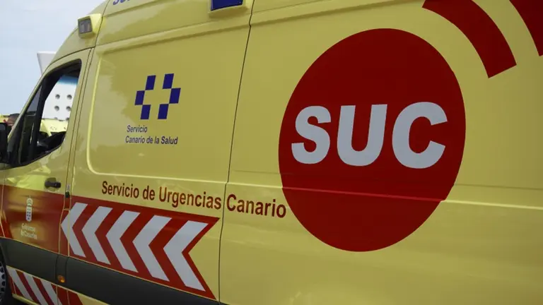 Imagen de la ambulancia del Servicio de Urgencias Canario.