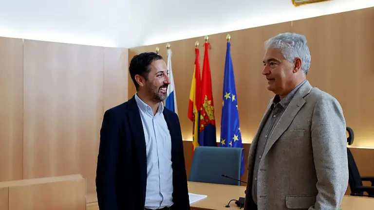 Tom&aacute;s Silvera junto a Jos&eacute; Juan Cruz.
