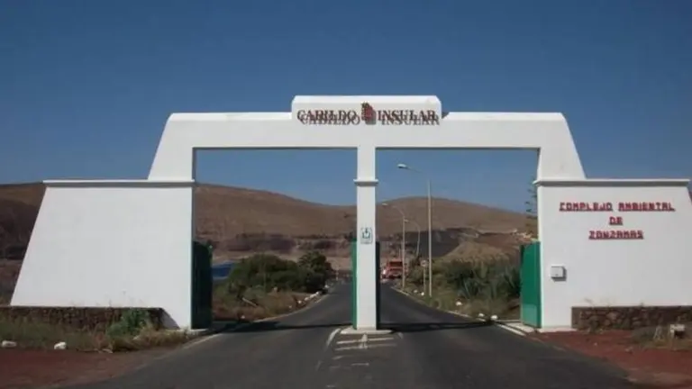 Imagen de entrada al Complejo Medioambiental de Zonzamas.