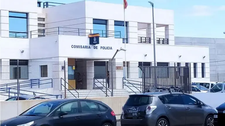 Imagen de la Comisar&iacute;a de la Polic&iacute;a Nacional en Arrecife. 