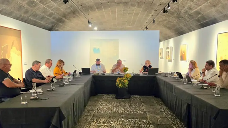 Imagen de los asistentes al encuentro del Consejo de Administraci&oacute;n de los Centros Tur&iacute;sticos.