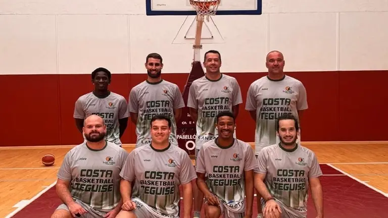 Jugadores del Costa Teguise Basket.