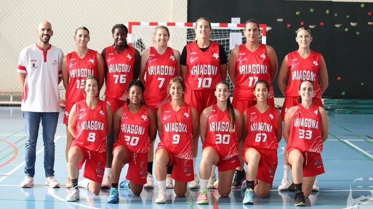 Las jugadoras del Ariagona antes del encuentro.