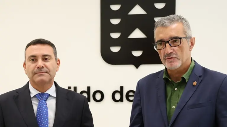 Oswaldo Betancort y Marci Acuña.