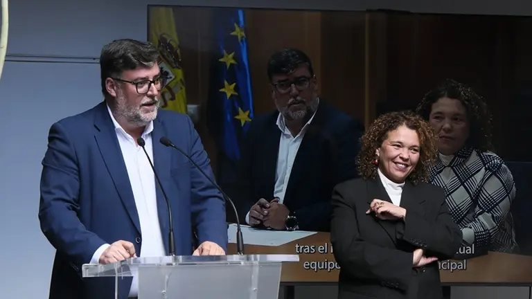 Isidro P&eacute;rez junto a Marlene Romero.