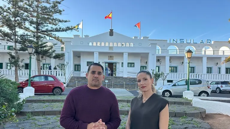 Yoné Caraballo y Sheila Guillén.