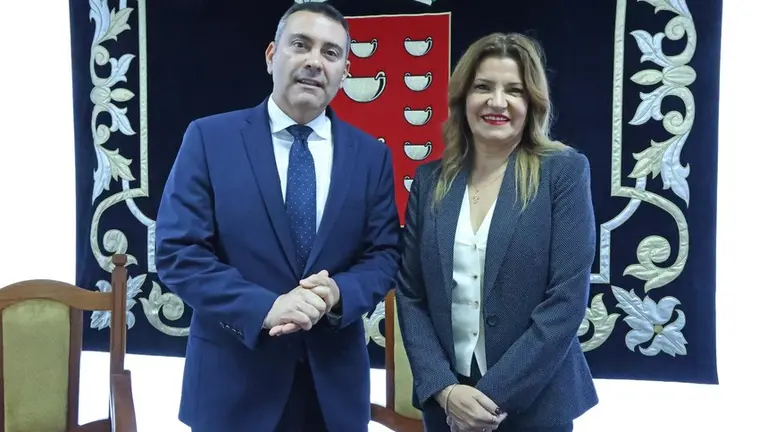 Oswaldo Betancort junto a María Jesús Tovar.