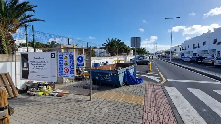 Obras en el punto de recarga en Playa Honda.