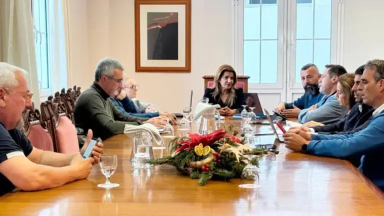 Imagen del &uacute;ltimo encuentro del Consejo de Administraci&oacute;n de los Centros con &Aacute;ngel V&aacute;zquez todav&iacute;a de baja.