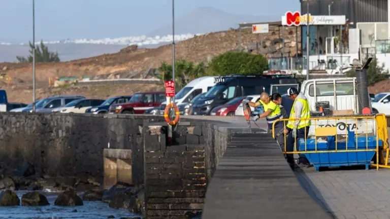 Trabajos en el paseo cerca de El Reducto.