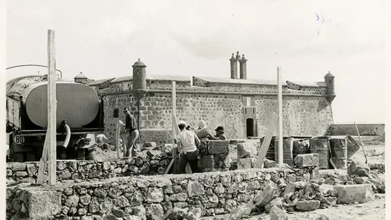 Obras en el Castillo de San Jos&eacute;1, Rafael &Aacute;ngel Dom&iacute;nguez, 1976