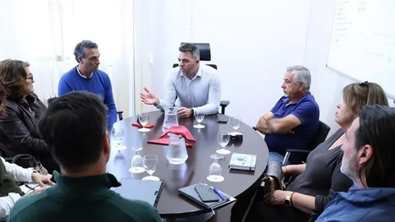 Reuni&oacute;n del consejero sobre la LZ-10.