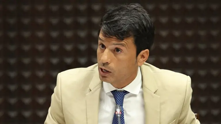 Marcos Bergaz (PSOE) en el parlamento canario.