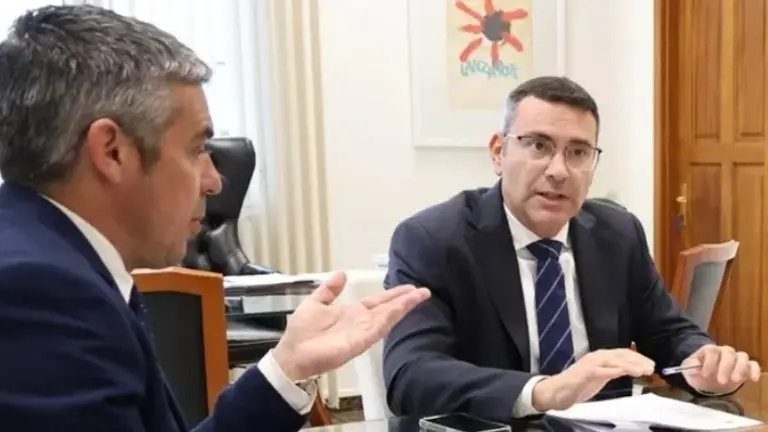 Narvay Quintero y Oswaldo Betancort en una reuni&oacute;n.