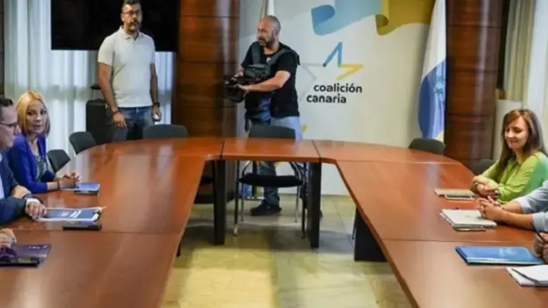 Imagen de archivo de otro encuentro de la Mesa del Pacto entre CC y PP. 
