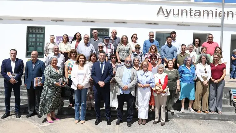 Imagen de todos los que participaron en el importante acto