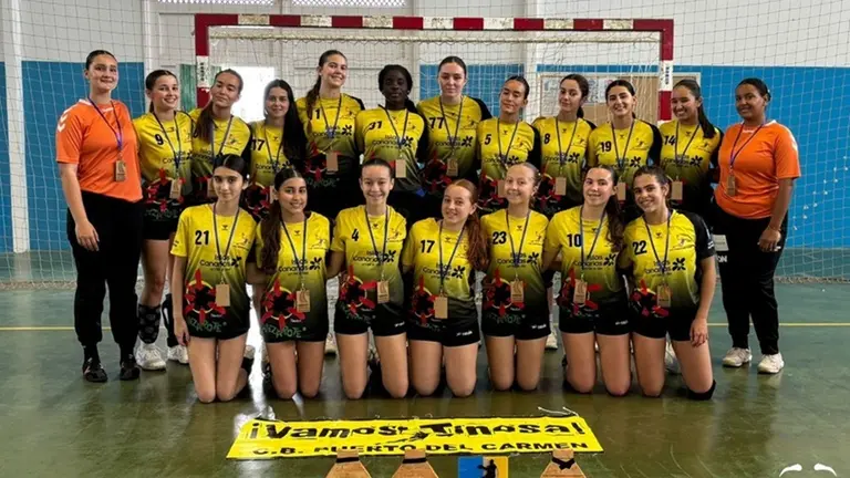 Jugadoras del Puerto del Carmen cadete.