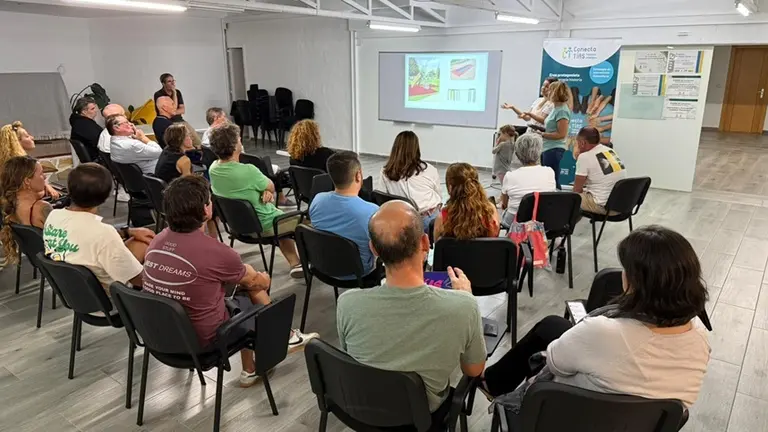 Imagen de un encuentro con motivo de los presupuestos participativos.