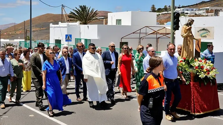 Procesi&oacute;n por las fiestas de La Asomada.