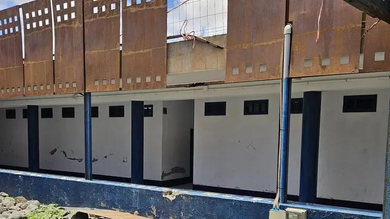 Imagen de la zona de los ba&ntilde;os de la playa de La Garita.