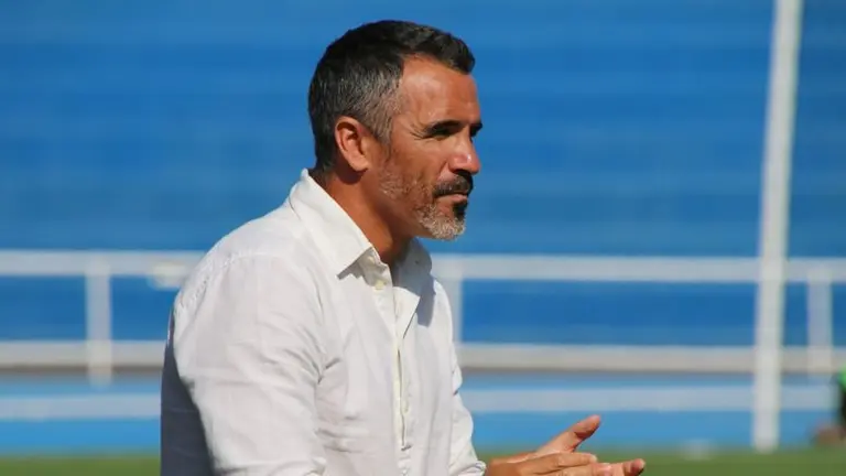 &Aacute;ngel L&oacute;pez en una imagen oficial del club.