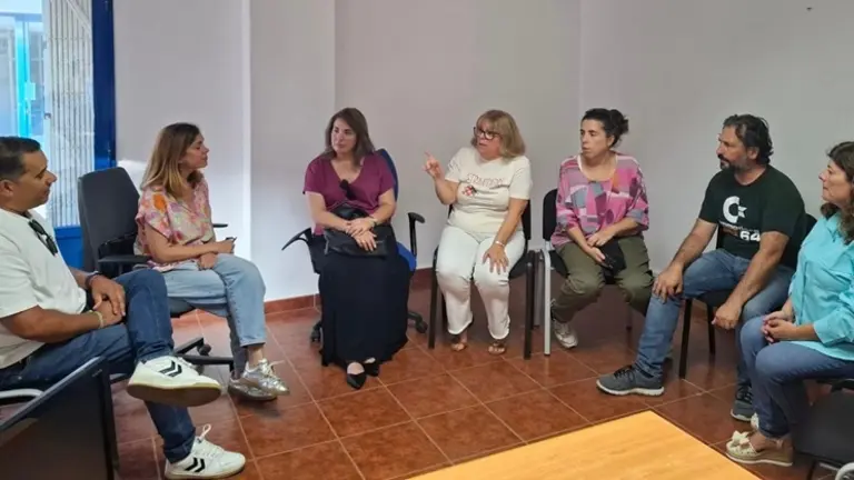 Reunión con vecinos de Costa Teguise.
